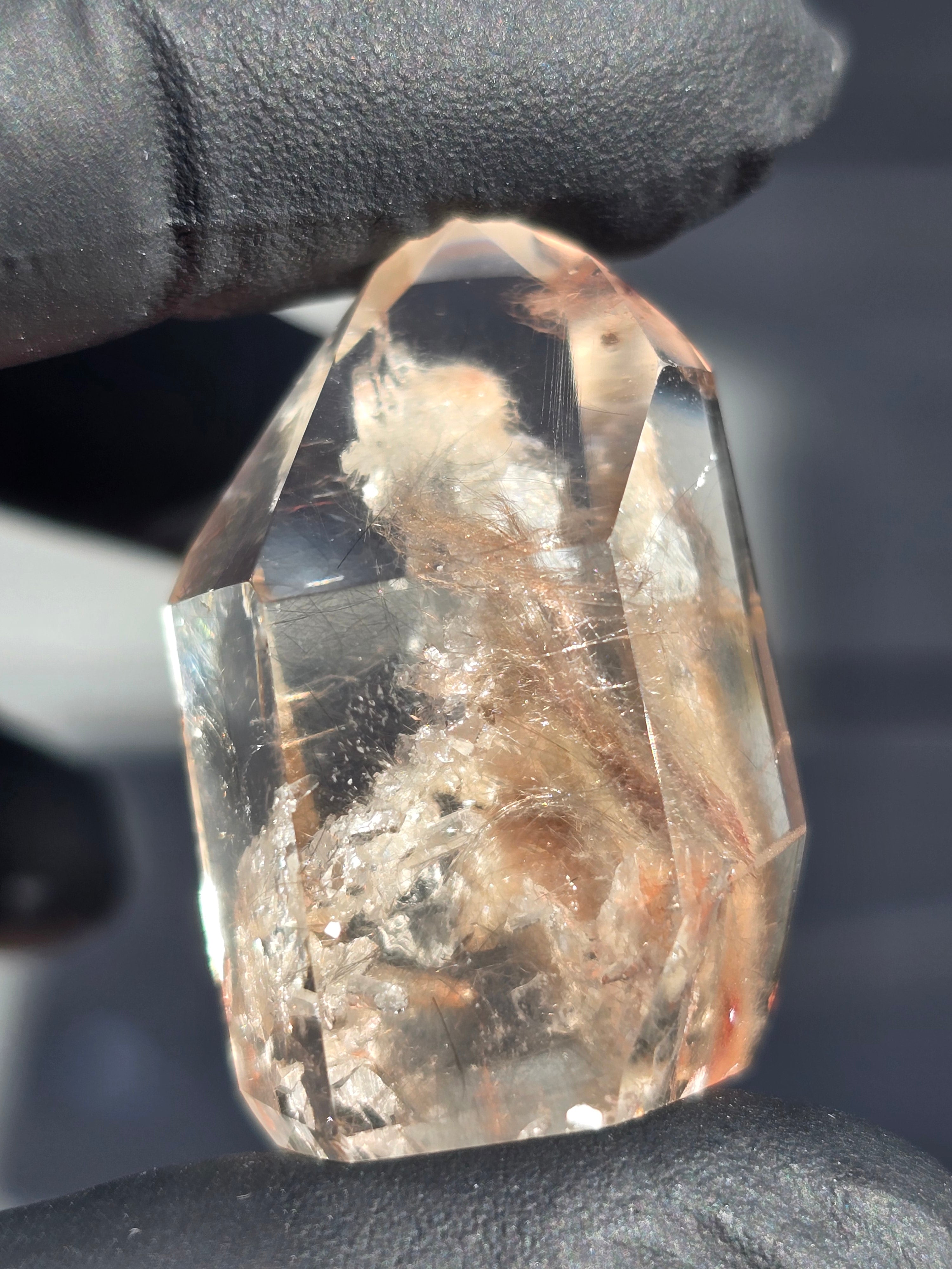 Amphibole quartz